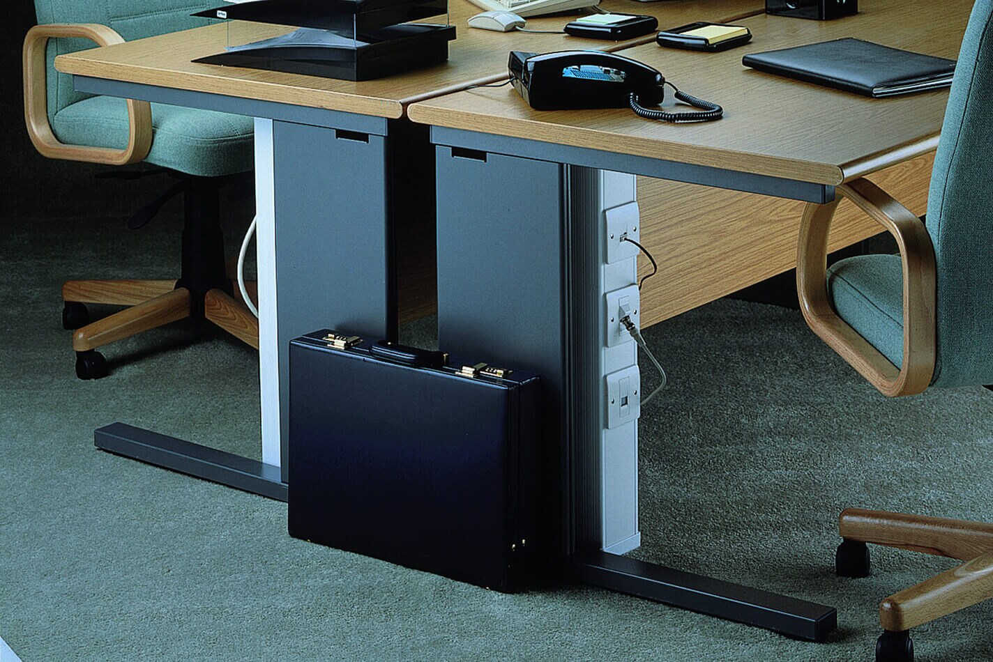Prestige 3D underdesk