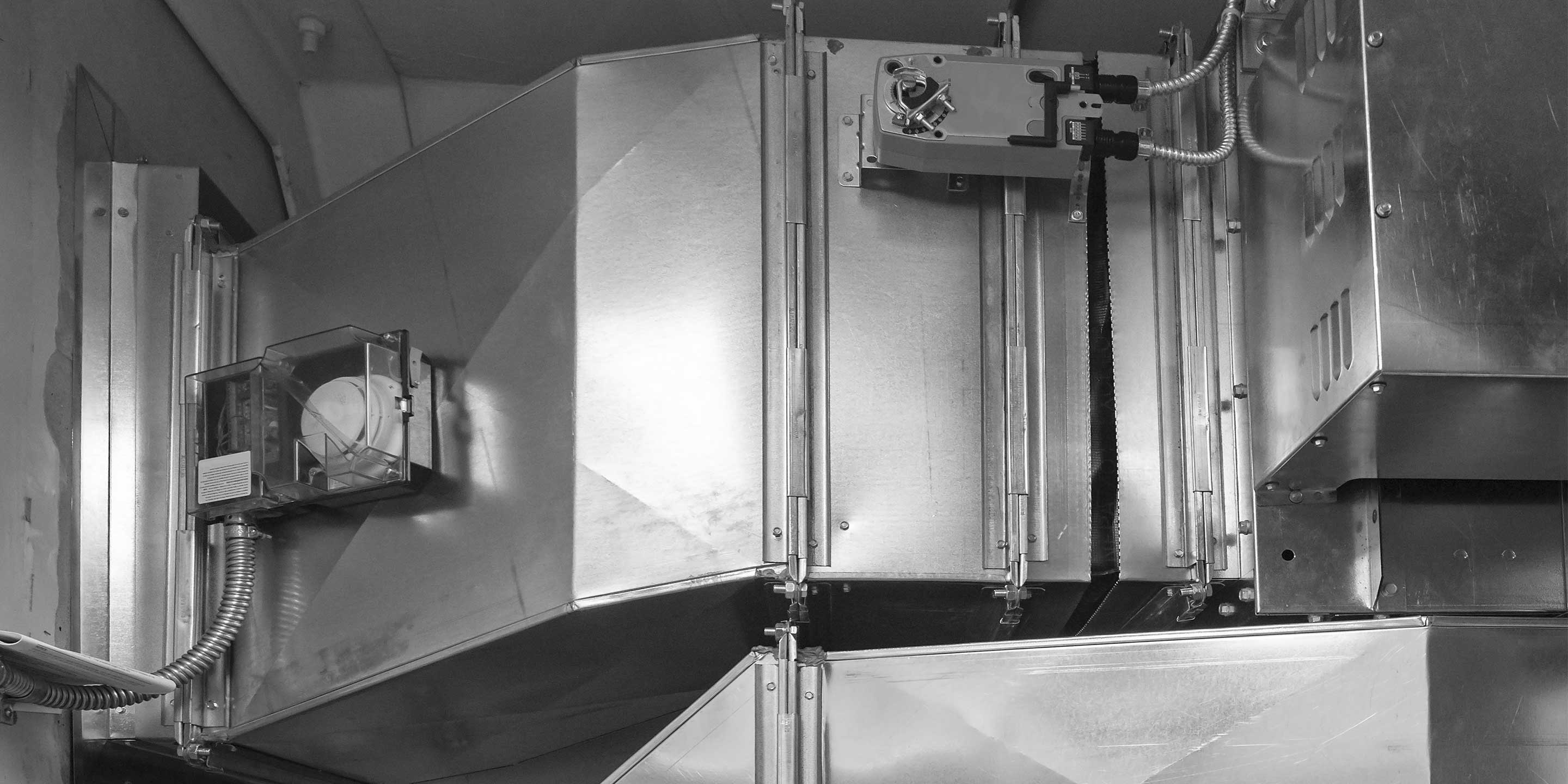 Air damper with actuator
