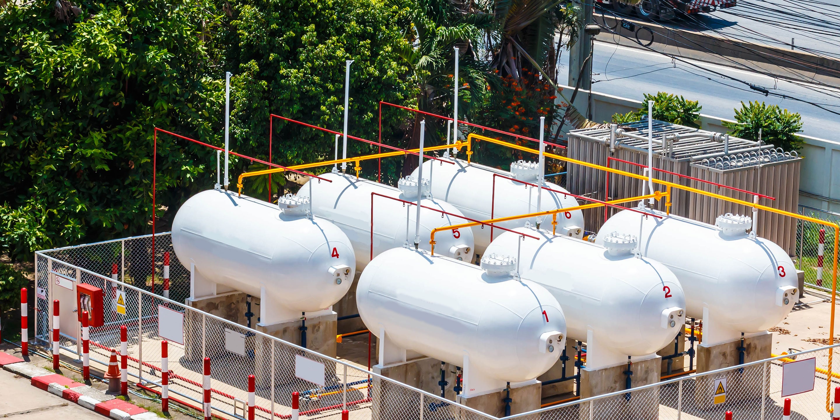 Gas tanks