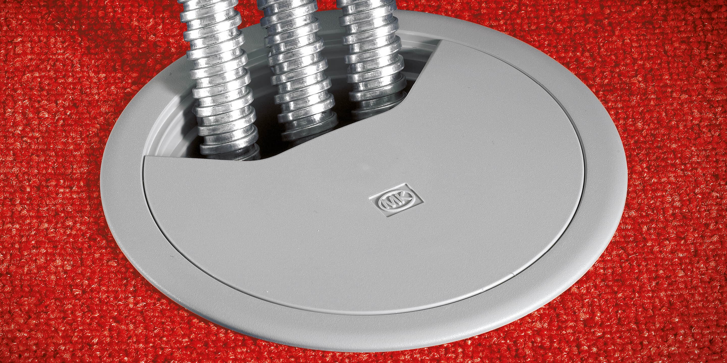 Raised floor grommet 