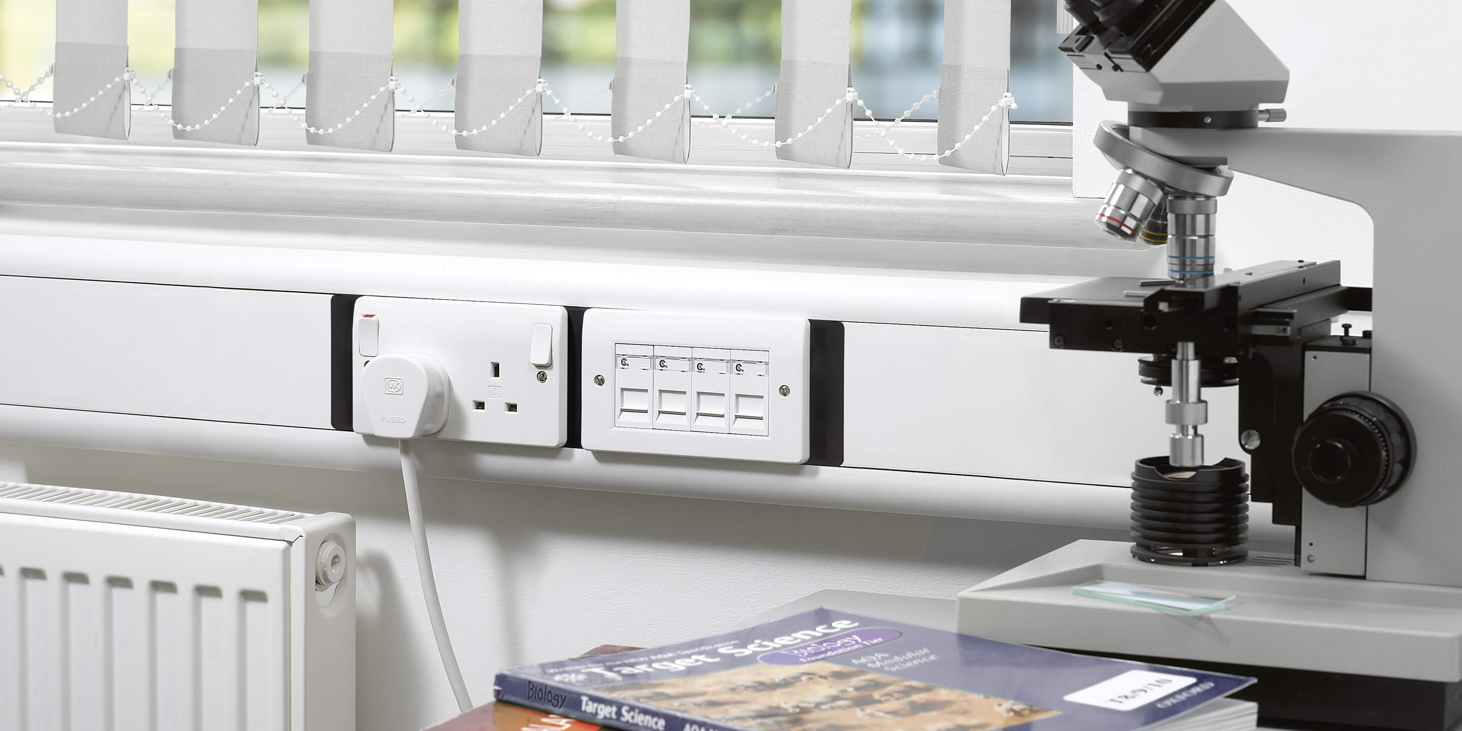 Prestige compact office