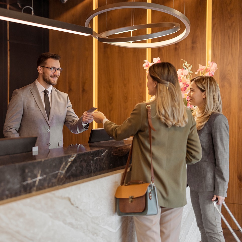 BA-BMS-Hospitality-SustAutoArticle-Hero-2880x1440.jpg